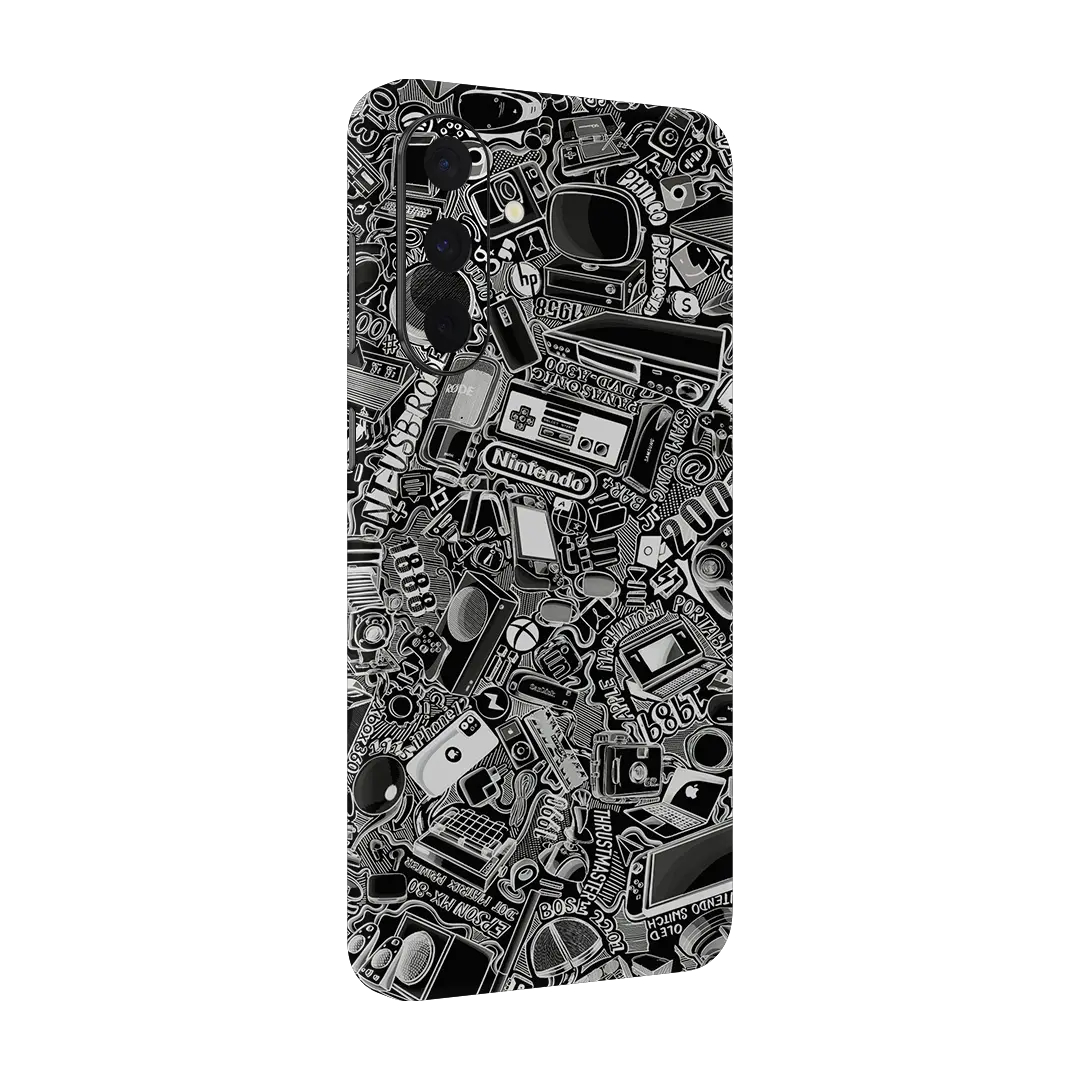 Preload Full Back / Tech Camo Dark