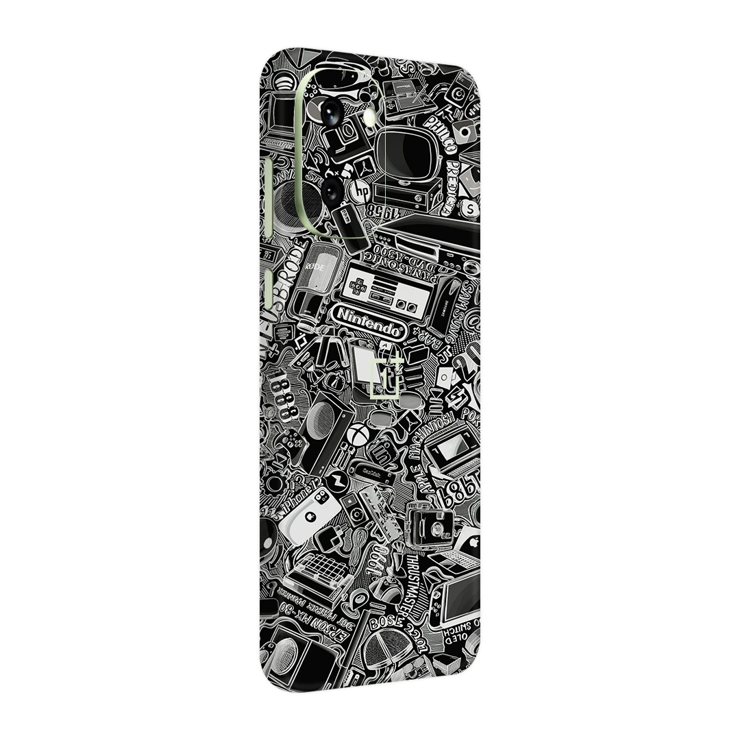 Preload Full Back / Tech Camo Dark