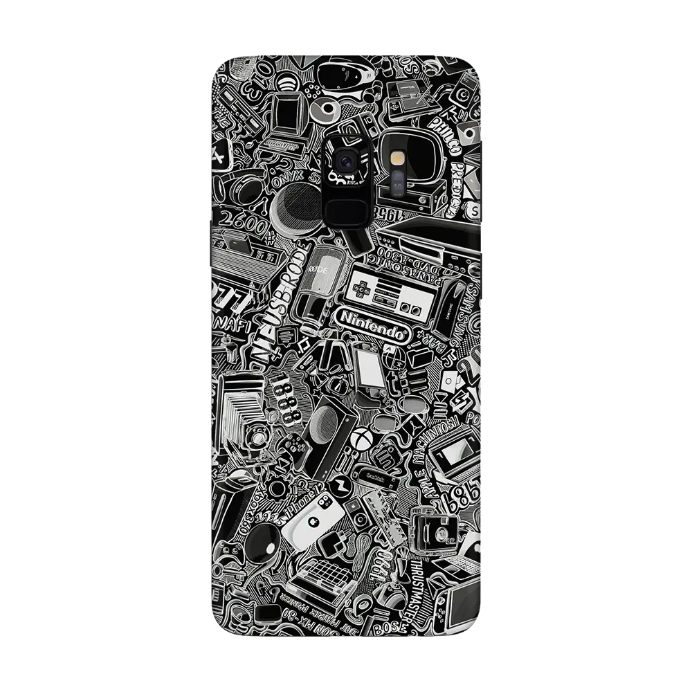 Preload Full Back / Tech Camo Dark